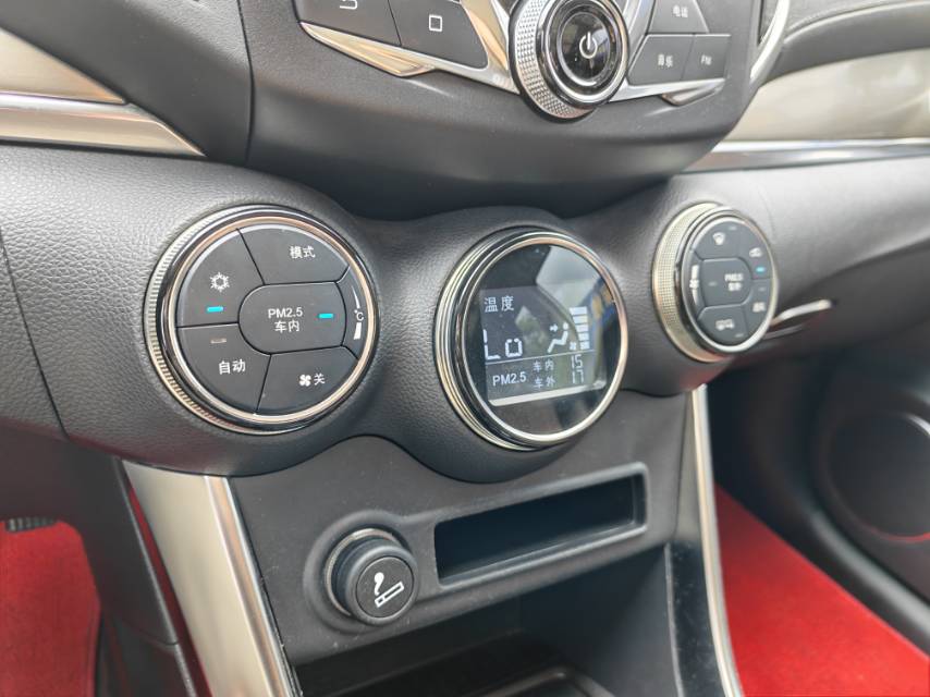 宋新能源 Model Year 宋 DM 1.5TID 全时四驱尊贵型