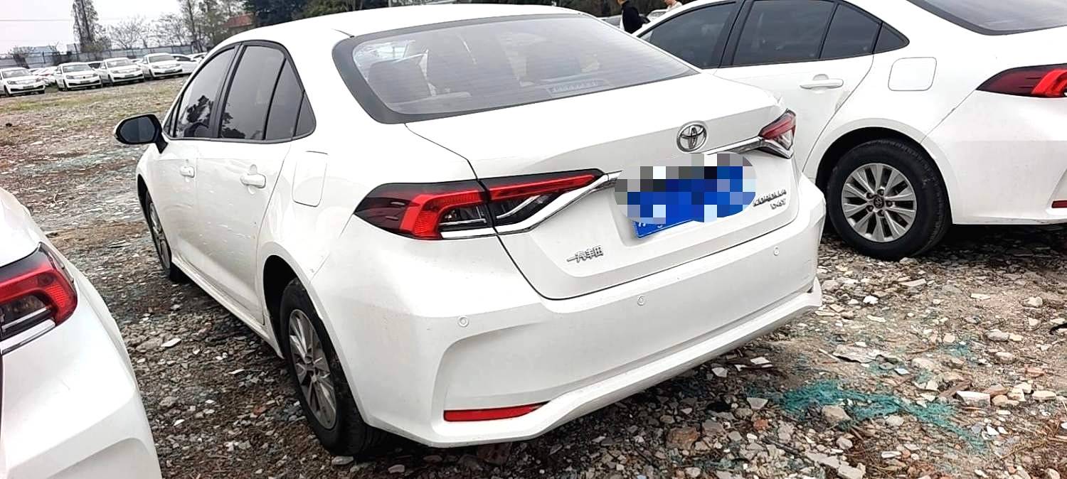 Toyota Corolla 1.2T S в комплектации CVT PLUS