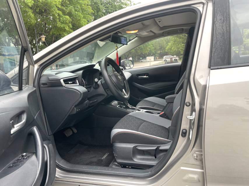 Toyota Corolla 1.2T S в комплектации CVT PLUS