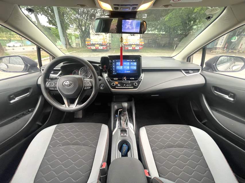 Toyota Corolla 1.2T S в комплектации CVT PLUS