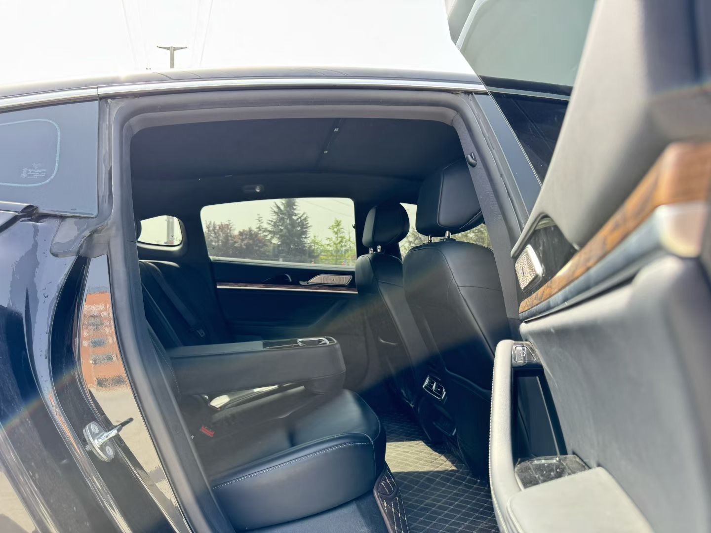 哪吒 S Model Year 增程版 1160km 后驱小版