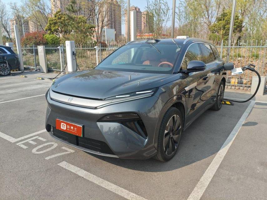 Электромобиль BYD L (Liter) с запасом хода 600 км и полным приводом