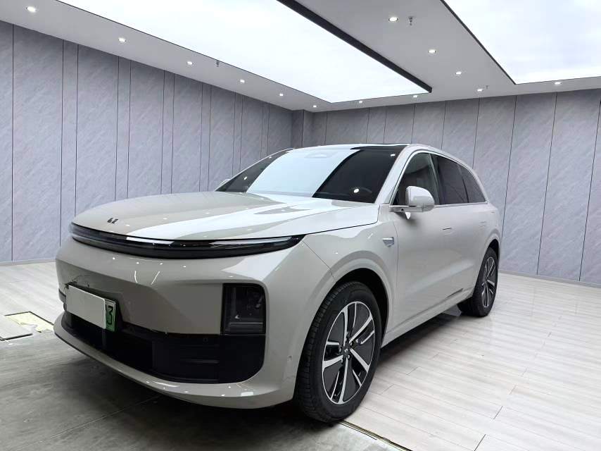 Li Auto L (литр) 6 Pro