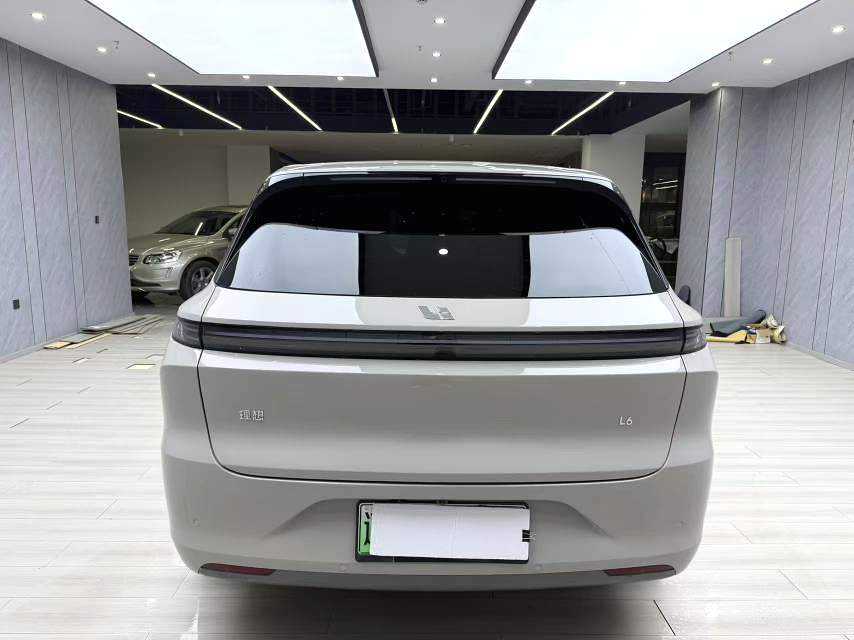 Li Auto L (литр) 6 Pro