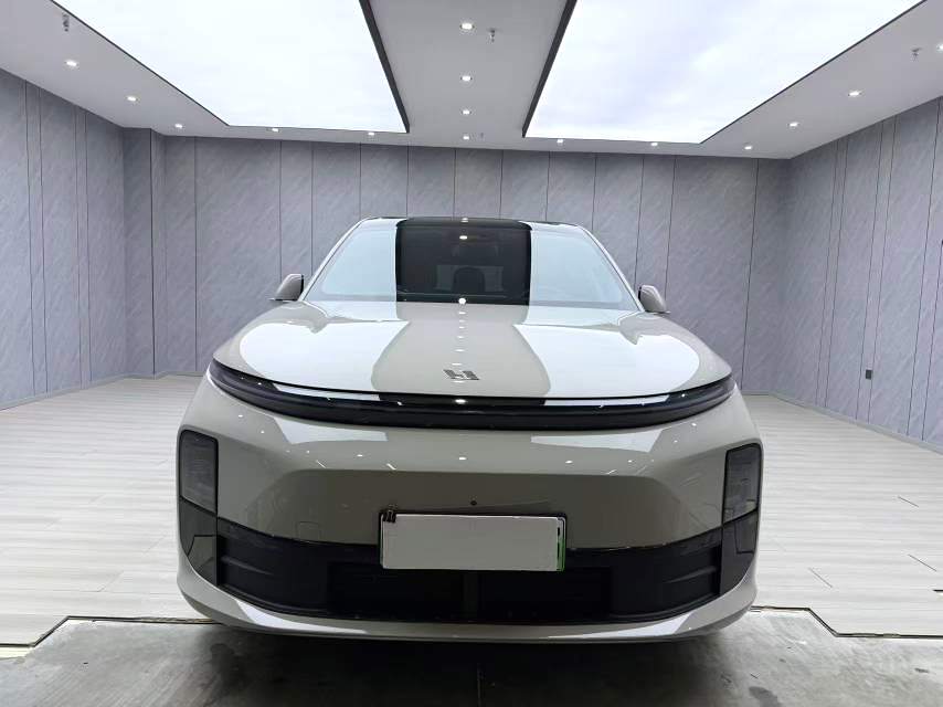 Li Auto L (литр) 6 Pro