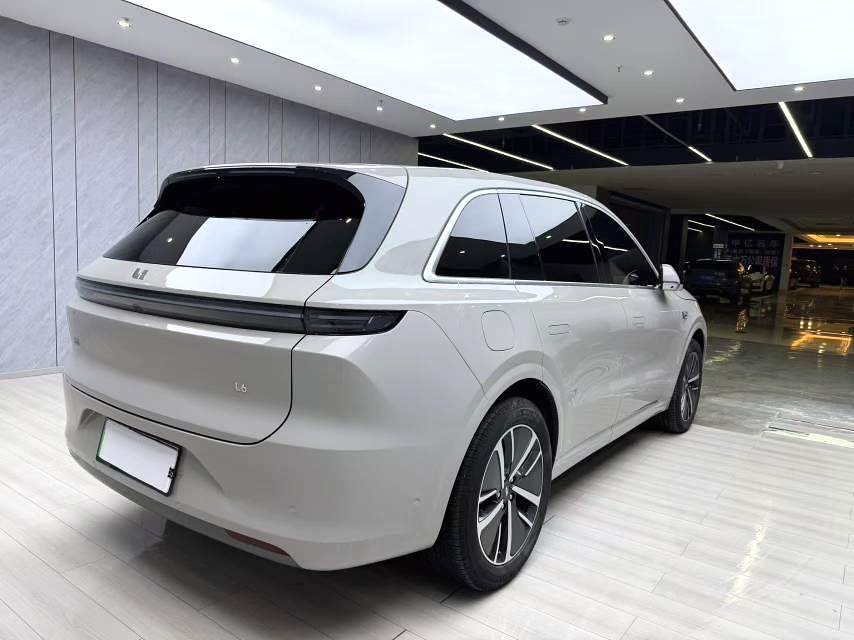 Li Auto L (литр) 6 Pro