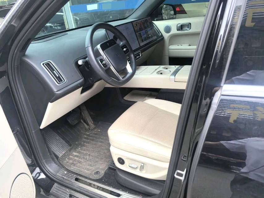Li Auto L (литр) 6 Pro