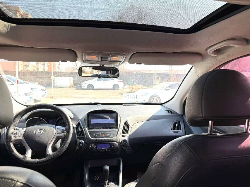 Hyundai Hyundai ix 35 2.0L Automatic2WD GLS IV