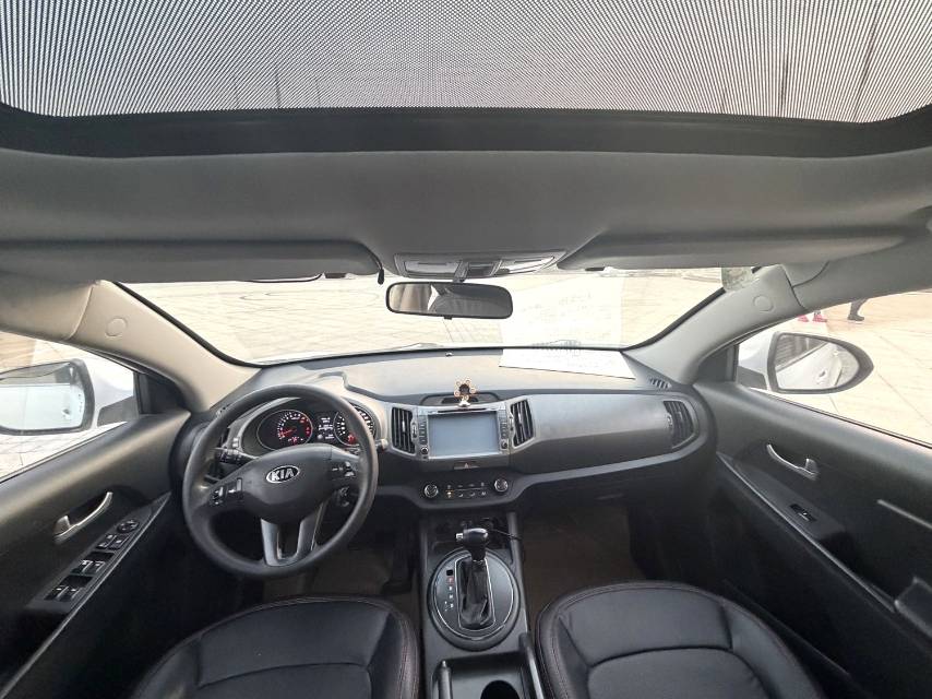 Kia Sportage 2.0L Automatic 2WD GLS