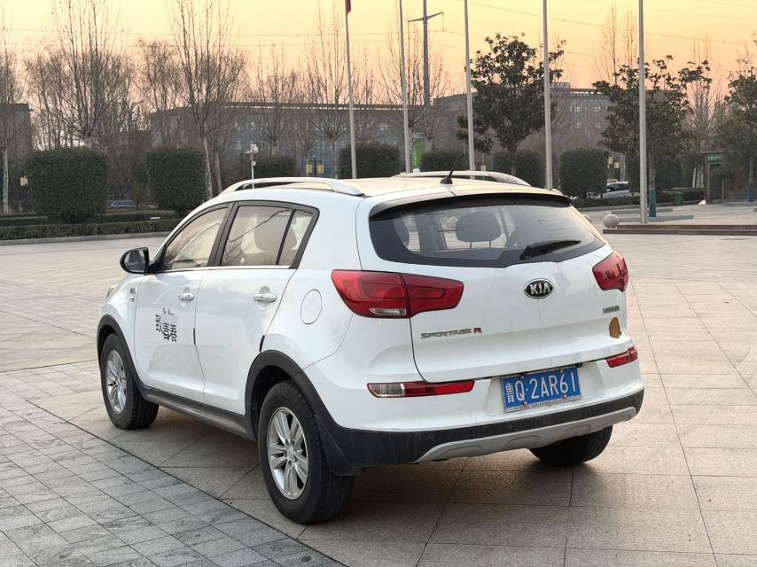 Kia Sportage 2.0L Automatic 2WD GLS