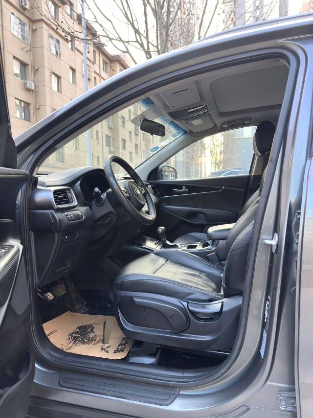 Kia L (Liter) 2.4L Gasoline 2WD 5 Seats IV