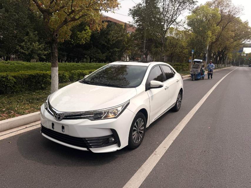 Toyota Corolla 1.2T CVT GLX i