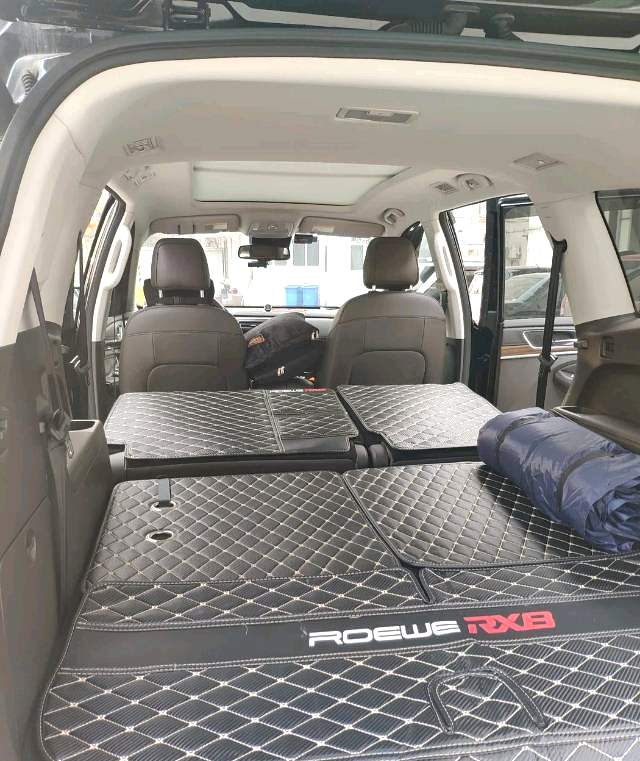 Roewe RX 8 30T 4WD