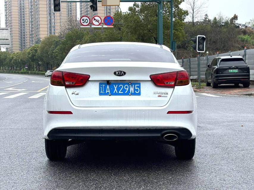 Kia K 5 Model Year 2.0L Automatic 15 周年特别版 LUX