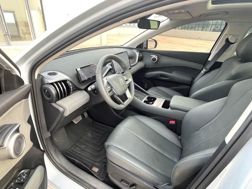 BYD PLUS 510KM