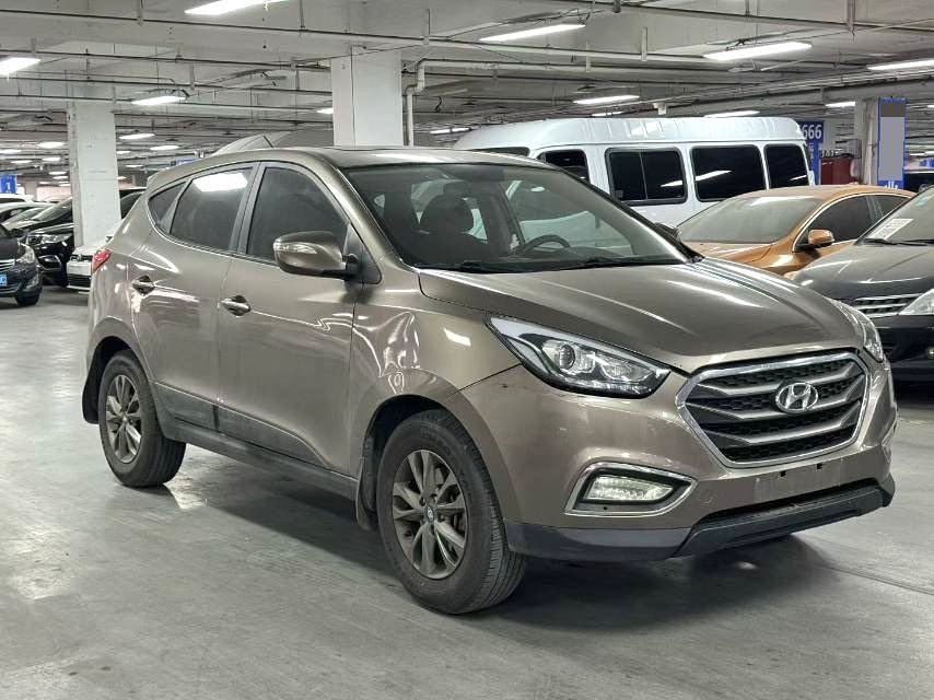 北京现代 ix 35 Model Year 2.0L 自动两驱舒适型 国 V