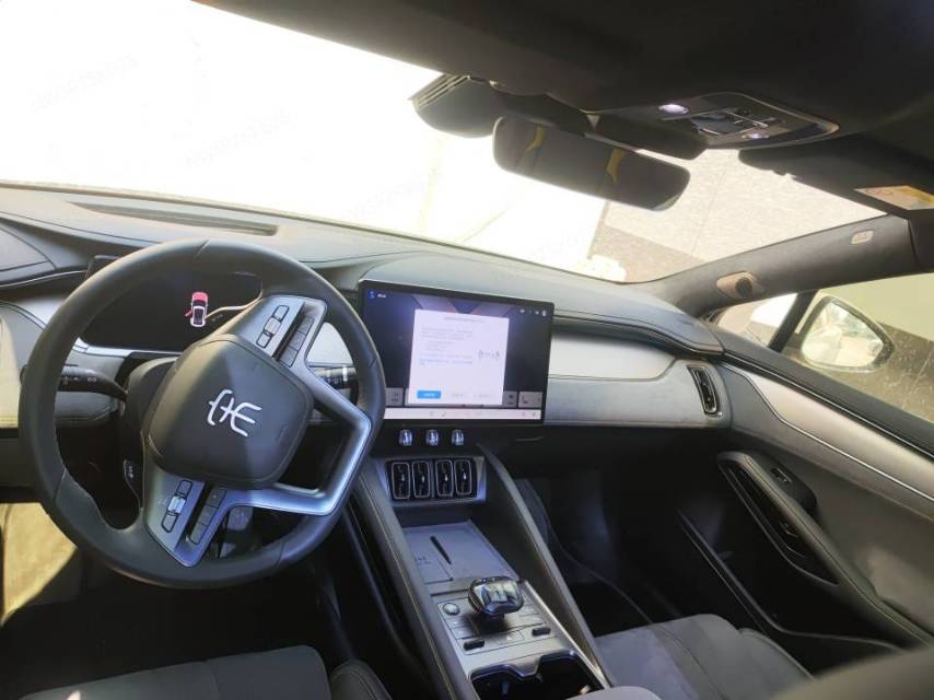宋 L (Liter) Electric Vehicle Model Year 智驾版 602km 激光雷达四驱型