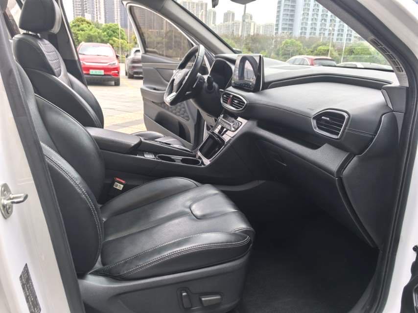 Hyundai Santa Fe 380 TGDi DLX Automatic2WD VI