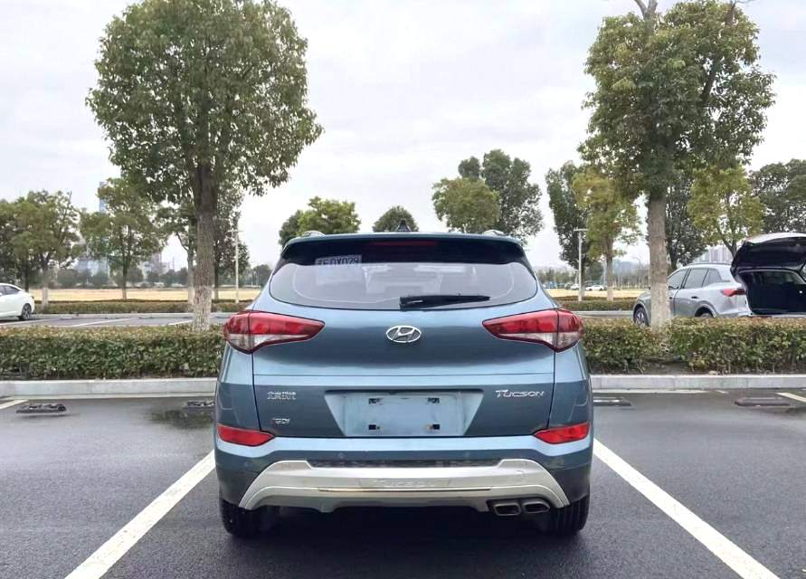 途胜 Model Year 1.6T 双离合两驱智能型