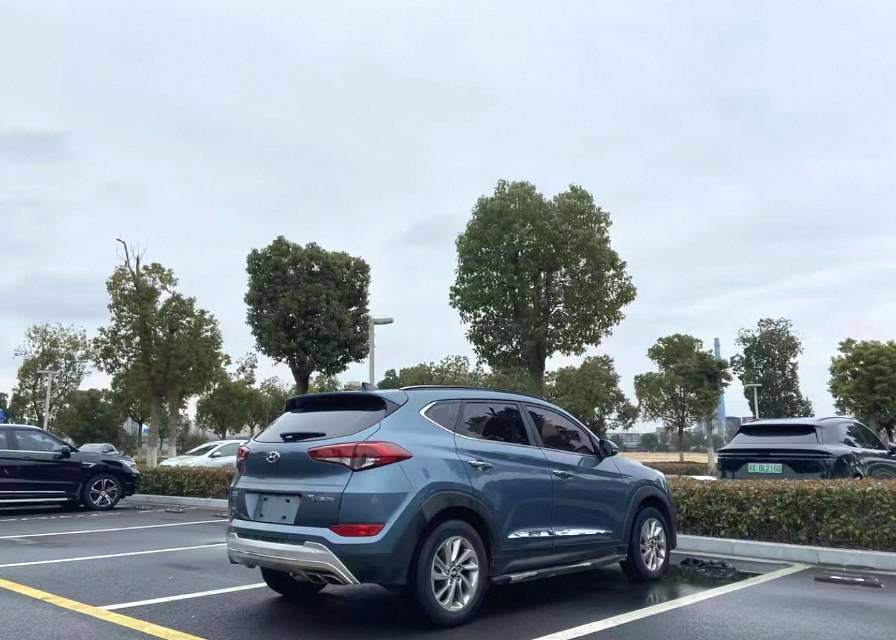 途胜 Model Year 1.6T 双离合两驱智能型