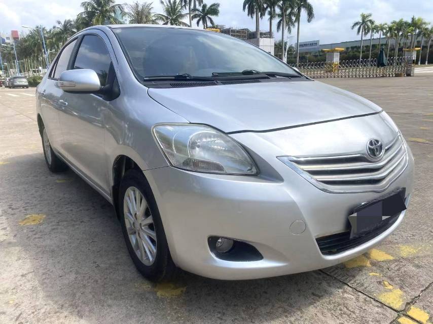 Toyota 1.6L GL i Automatic Transmission