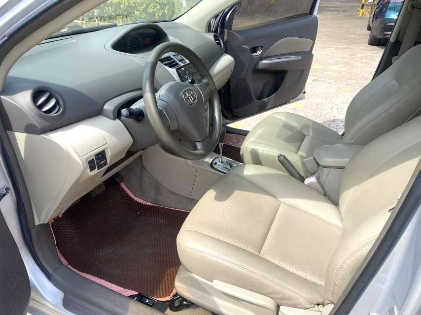 Toyota 1.6L GL i Automatic Transmission