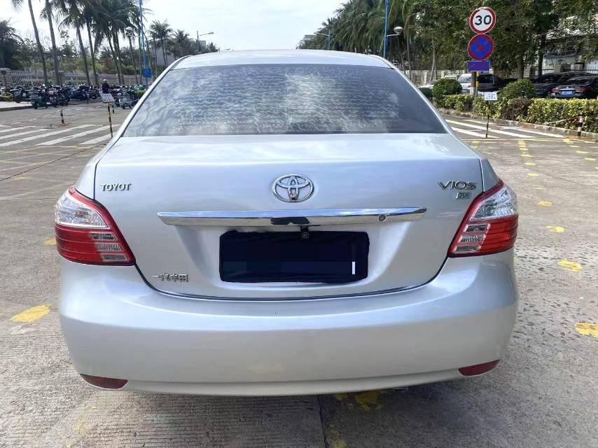 Toyota 1.6L GL i Automatic Transmission