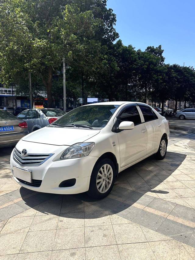 Toyota 1.6L GL i Automatic Transmission