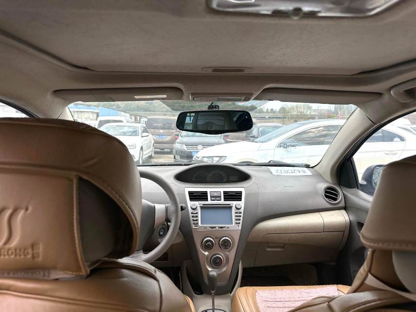 Toyota 1.6L GL i Automatic Transmission