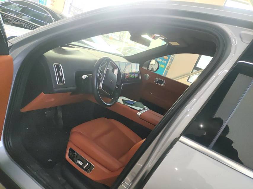 Li Auto L (Liter) 9 Max