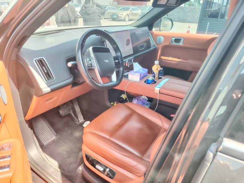 Li Auto L (Liter) 8 Max