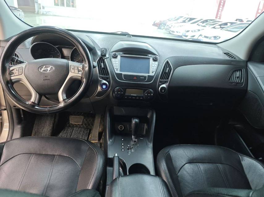 北京现代 ix 35 Model Year 2.0L 自动两驱智能型 GLS 国 V
