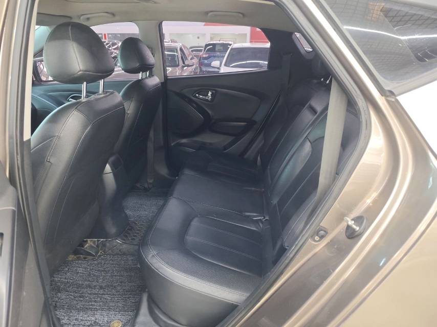 北京现代 ix 35 Model Year 2.0L 自动两驱智能型 GLS 国 V