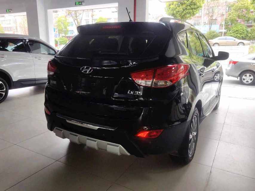 北京现代 ix 35 Model Year 2.0L 自动两驱领先型 国 V