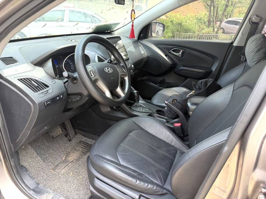 北京现代 ix 35 Model Year 2.0L 自动四驱智能型 GLS 国 V