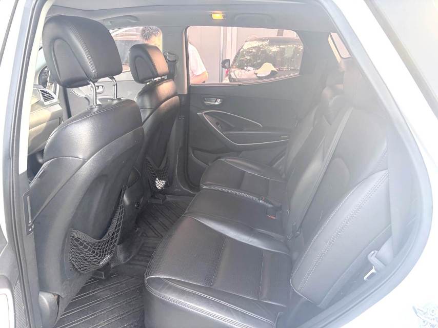 Hyundai Santa Fe 2.4L Automatic2WD