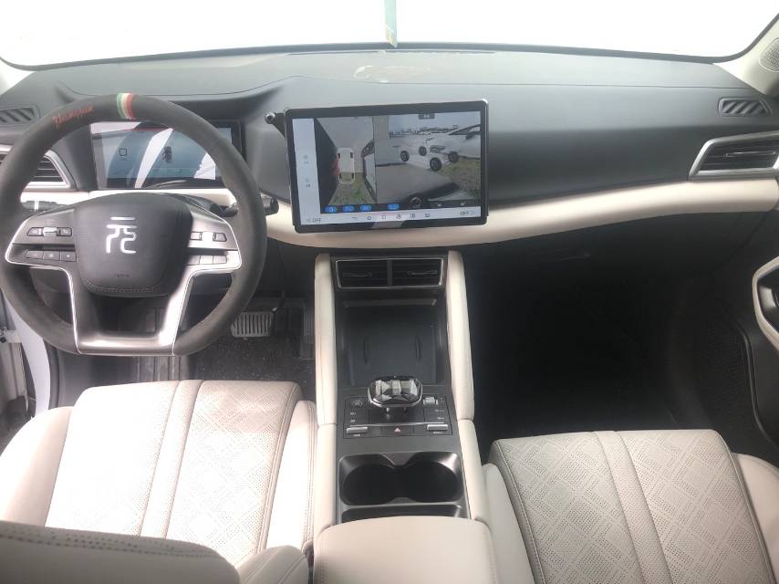 元 UP Model Year 401KM Advanced