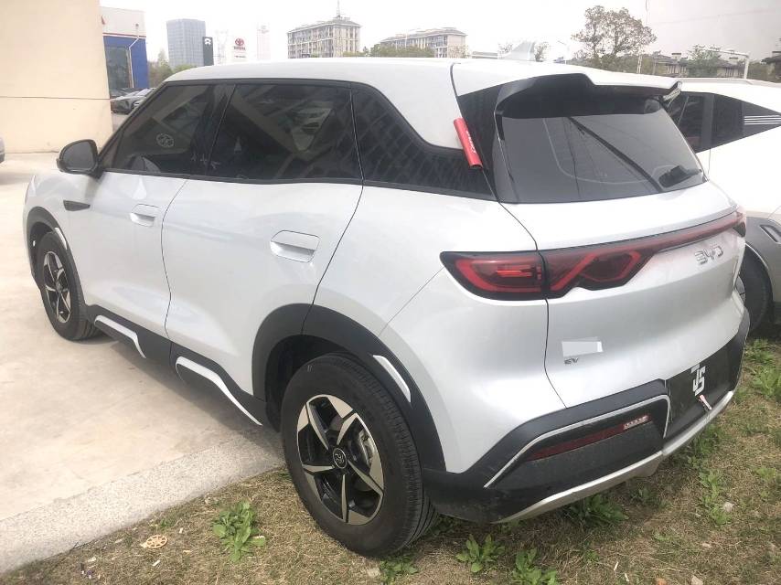 元 UP Model Year 401KM Advanced