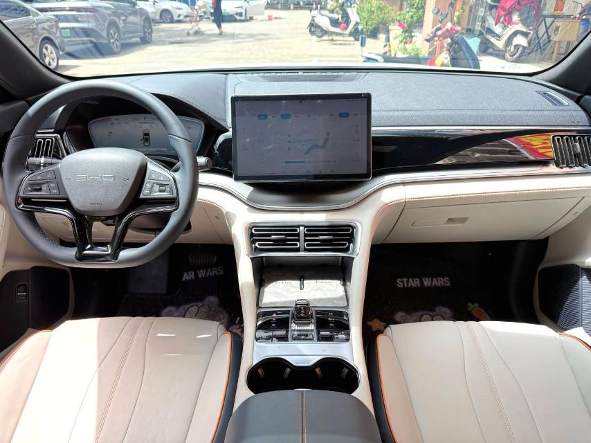 BYD PLUS New Energy Electric Vehicle 520KM Premium