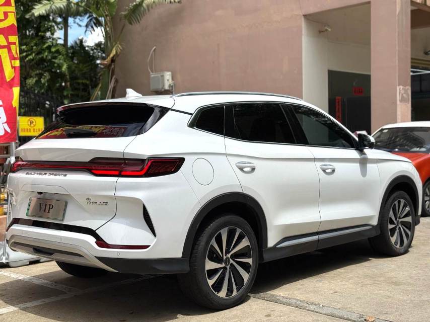 BYD PLUS New Energy Electric Vehicle 520KM Premium