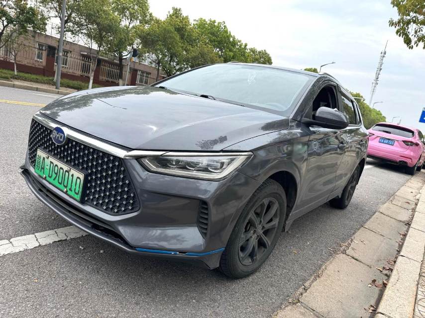 BYD e 2 Model Year 高续航版 耀 Luxury