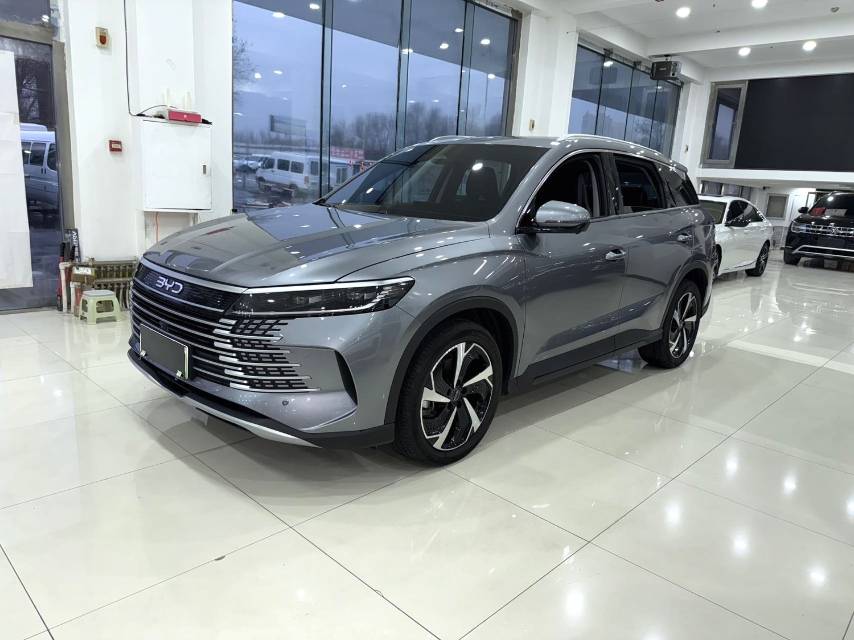 BYD 05 DM i DM i 115 км — флагманская модель