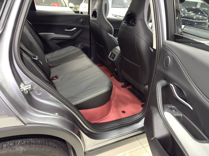 BYD 05 DM i DM i 115 км — флагманская модель
