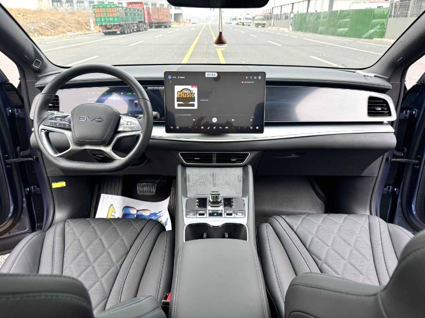海狮 07 Electric Vehicle Model Year 610 长续航版