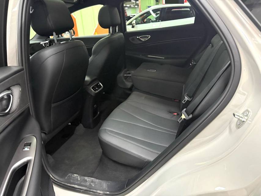 BYD 06 — электромобиль на альтернативном топливе, версия 605 Pro