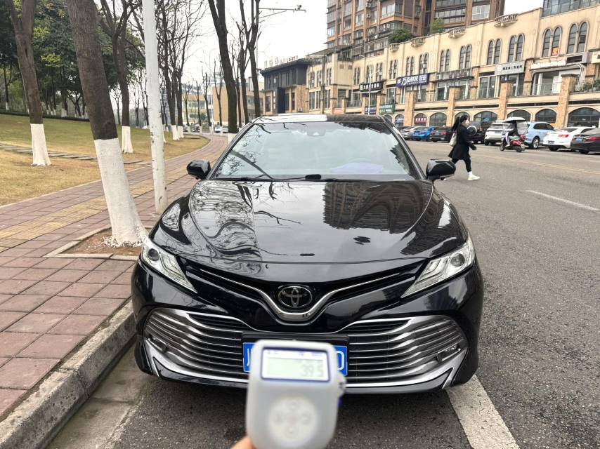 Toyota Camry 2.5G Luxury V