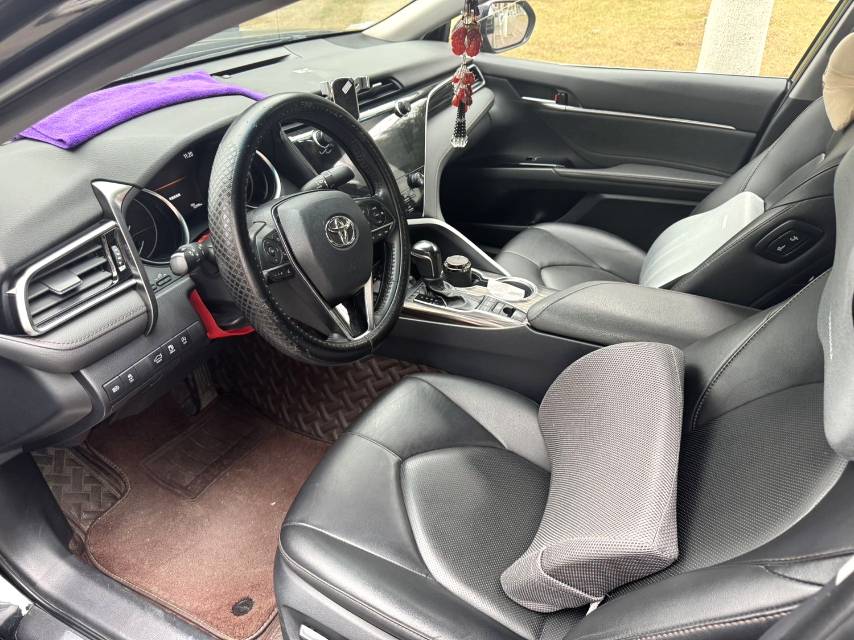 Toyota Camry 2.5G Luxury V