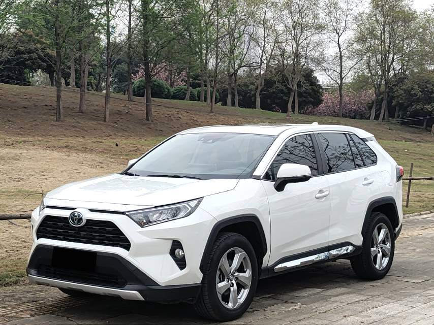 Toyota RAV 4 Hybrid 2.5L E CVT 2WDElite