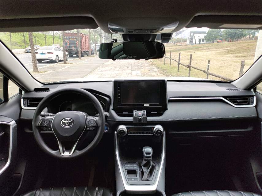 Toyota RAV 4 Hybrid 2.5L E CVT 2WDElite