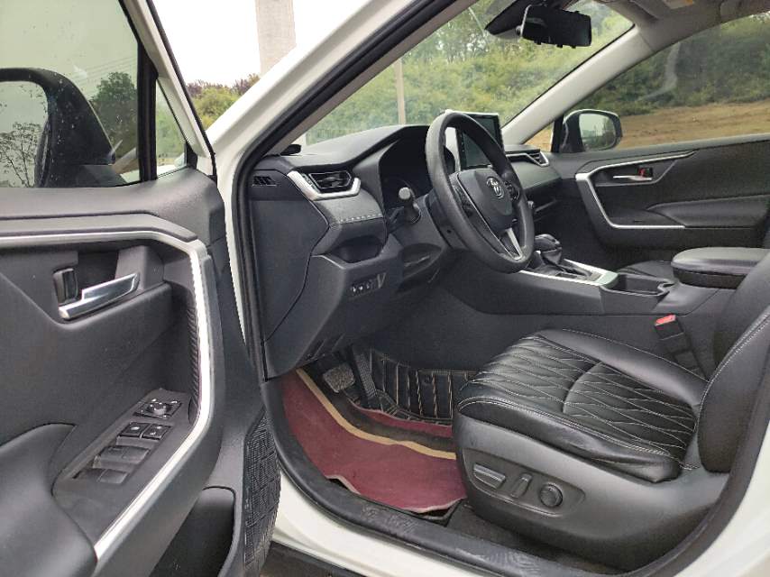Toyota RAV 4 Hybrid 2.5L E CVT 2WDElite